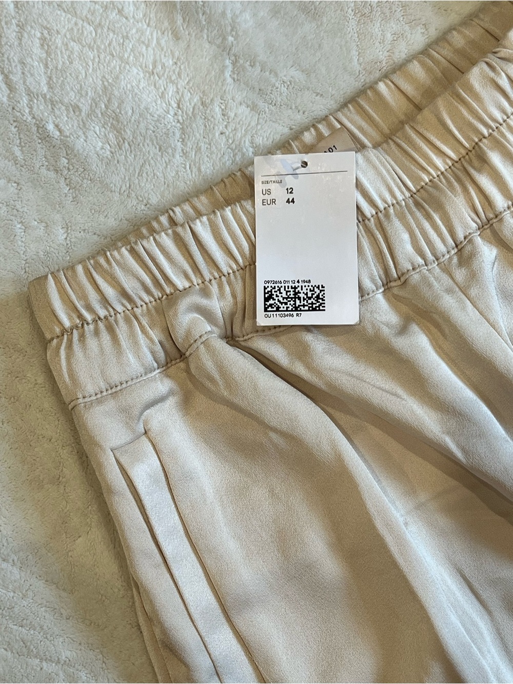 Women’s Cream Satin Wide-Leg Pants - Picture 5 of 5